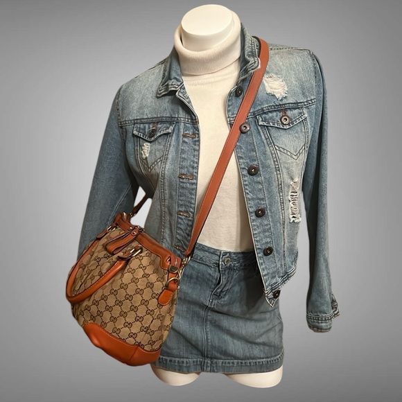 A190 - 💯 % authentic Gucci shoulder bag - Picture 2 of 16